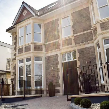 Rowan Tree - Your Apartment Bristol Exterior photo