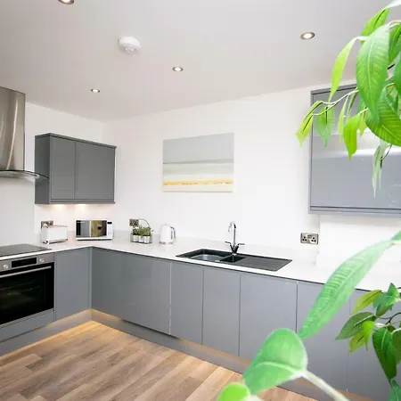 Rowan Tree - Your Apartment Bristol Exterior photo