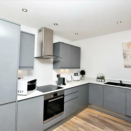 Rowan Tree - Your Apartment Bristol Exterior photo