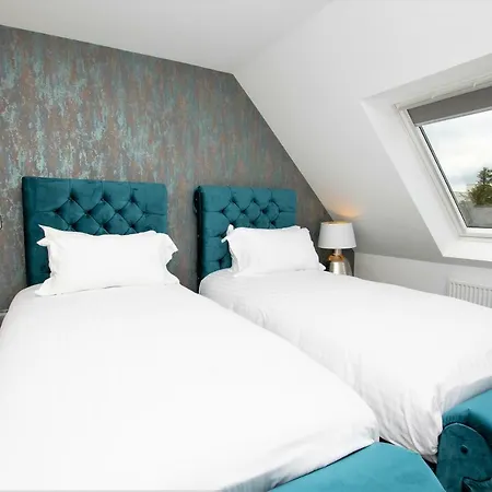 Rowan Tree - Your Apartment Bristol Exterior photo