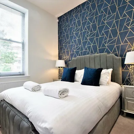 Rowan Tree - Your Apartment Bristol Exterior photo