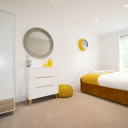 Rowan Tree - Your Apartment Bristol Exterior photo